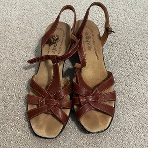Soft spots wedge sandals